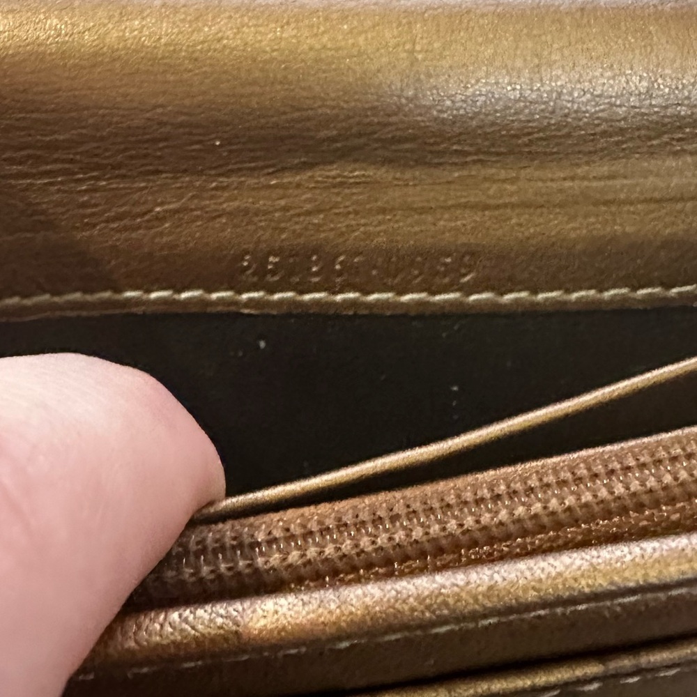 Gucci Ssima Heart Logo Long Wallet - Picture 10 of 12